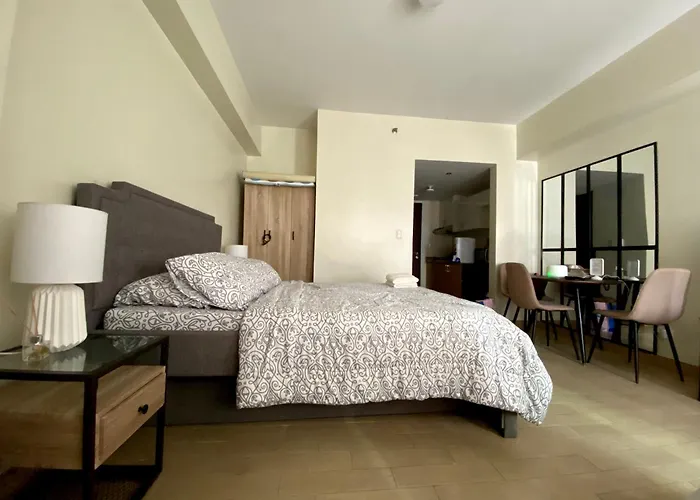 House Of Olivia Manhattan Plaza Tower 1 Condominium, Araneta Cubao, Quezon City, Metro